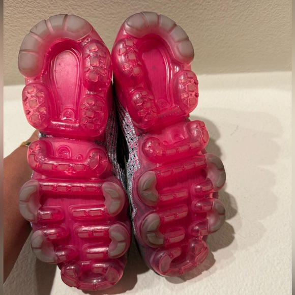 Nike Air VaporMax Flyknit 3 Gunsmoke Fuchsia - Picture 4 of 6